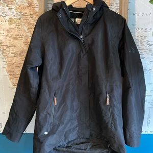 Black McKinley women’s rain jacket, size M